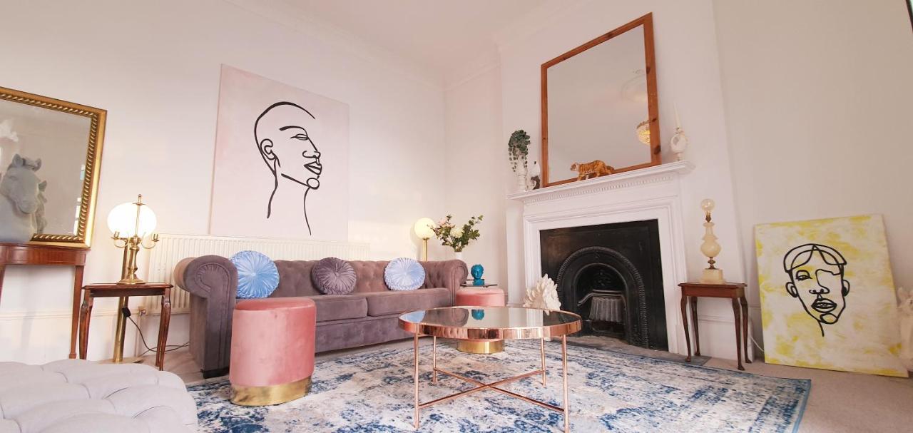 Elegant 5 Bed 4 Bath 'Vogue House' Parisian Style Home Margate Exteriör bild