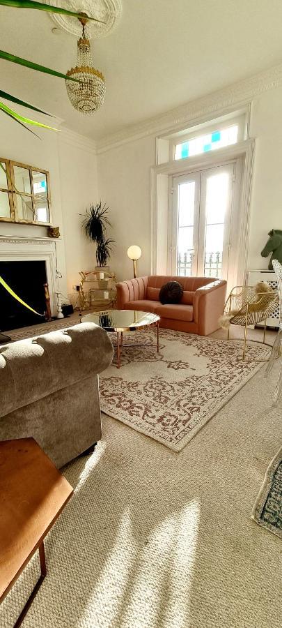 Elegant 5 Bed 4 Bath 'Vogue House' Parisian Style Home Margate Exteriör bild
